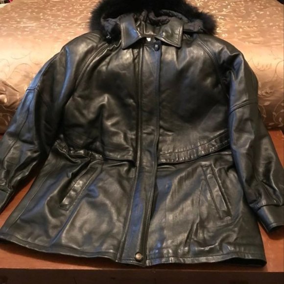 Women Winter Leather Jacket - Picture 1 of 2